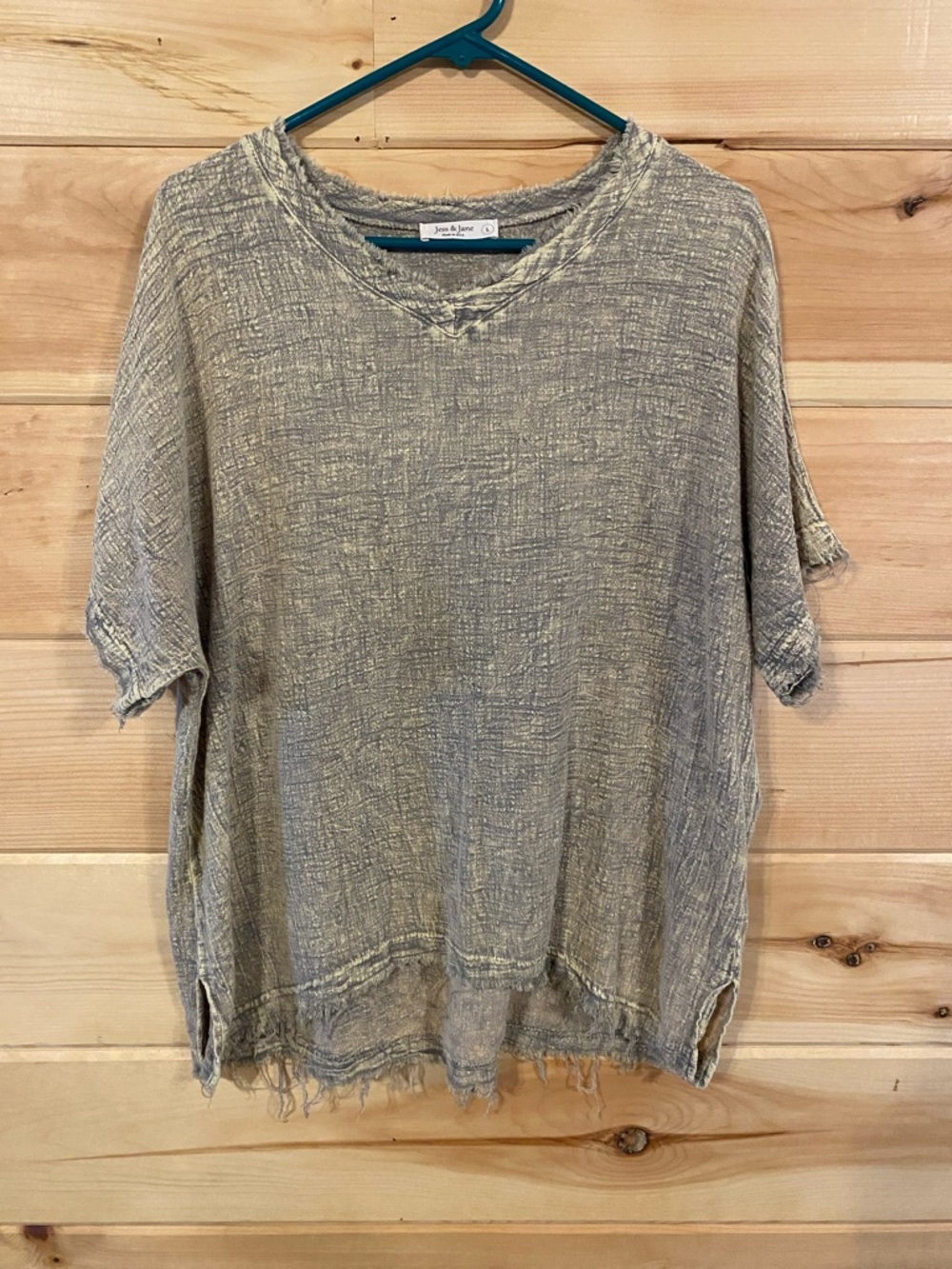 $12-Sea Breeze Washed Grayish/tan Short-Sleeve Pullover by Jess & Jane